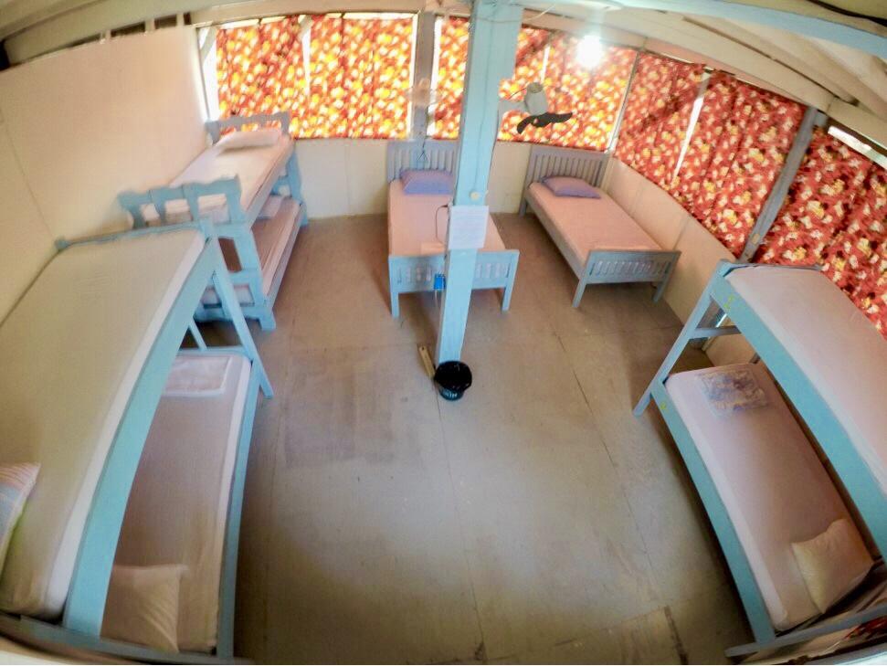 Tropical Oasis Hostel Caye Corker Zewnętrze zdjęcie