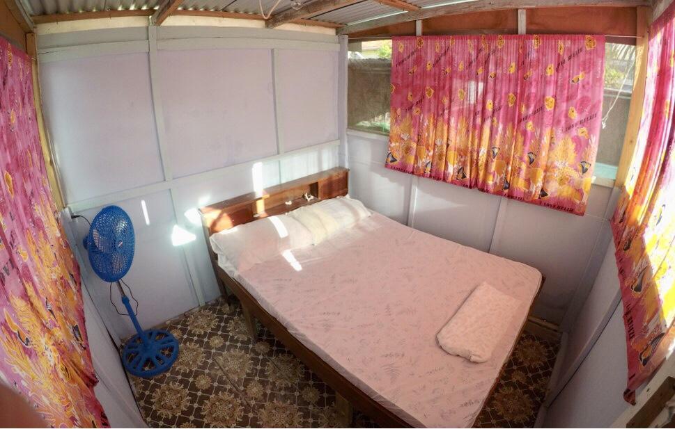 Tropical Oasis Hostel Caye Corker Zewnętrze zdjęcie